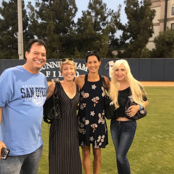 Meet your Posher, Cindy - Picture 6 of 8